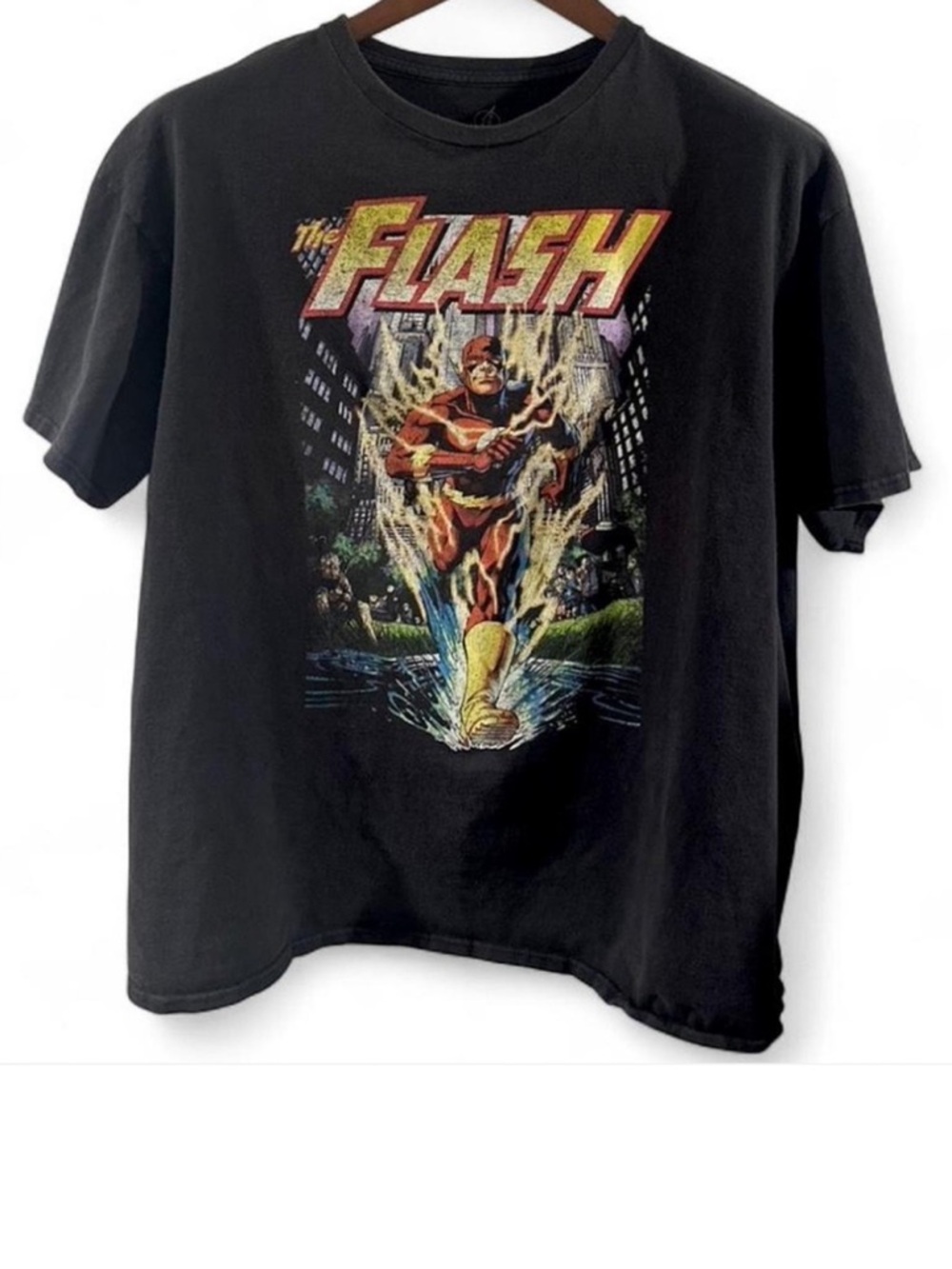 VTG Design The Flash Graphic T-Shirt Size XL - Picture 2 of 5